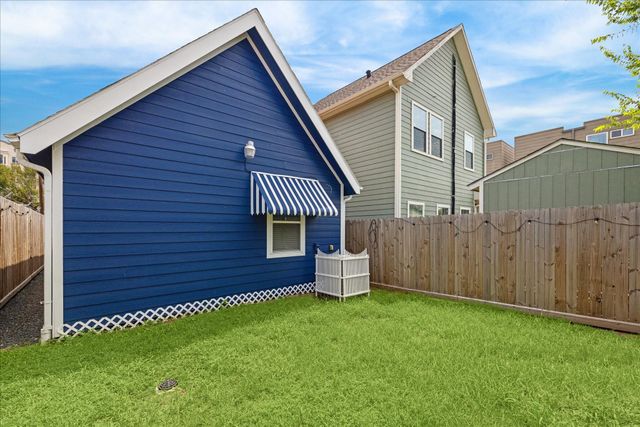 1419 Laird Street, Houston, TX 77008