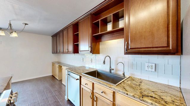 1601 Pennsylvania Street NE K-01, Albuquerque, NM 87110
