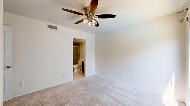 1601 Pennsylvania Street NE K-01, Albuquerque, NM 87110