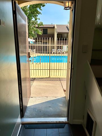 1601 Pennsylvania Street NE K-01, Albuquerque, NM 87110