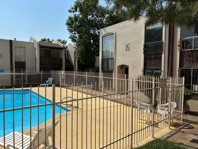 1601 Pennsylvania Street NE K-01, Albuquerque, NM 87110