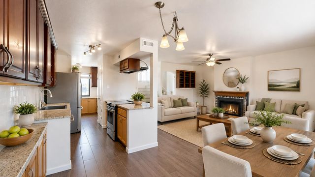 1601 Pennsylvania Street NE K-01, Albuquerque, NM 87110