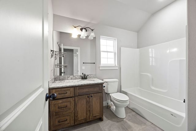 1052 Hampton Street, Tontitown, AR 72762