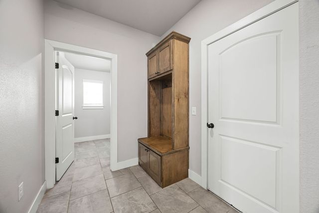 1052 Hampton Street, Tontitown, AR 72762