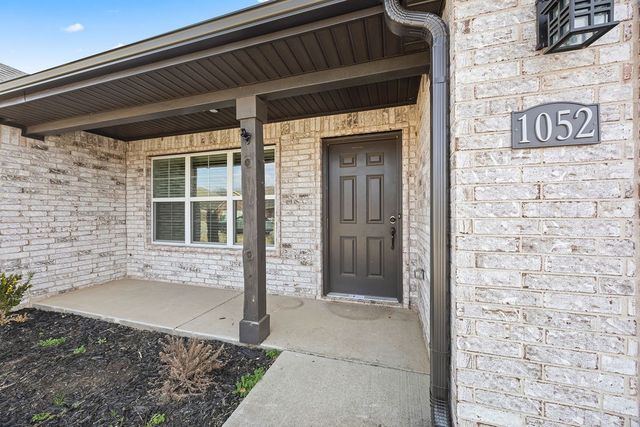 1052 Hampton Street, Tontitown, AR 72762