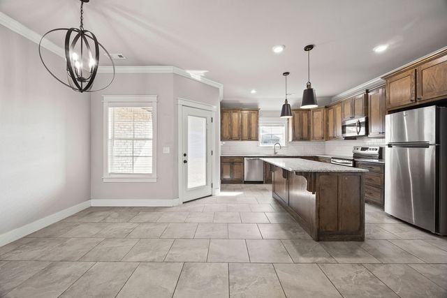 1052 Hampton Street, Tontitown, AR 72762