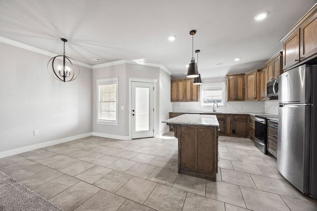 1052 Hampton Street, Tontitown, AR 72762