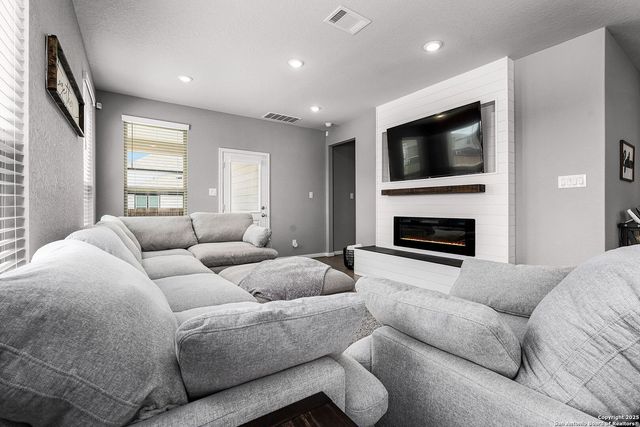 776 Windflower, New Braunfels, TX 78130