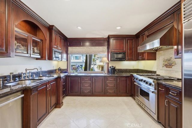 2302 Harriman Lane, Redondo Beach, CA 90278