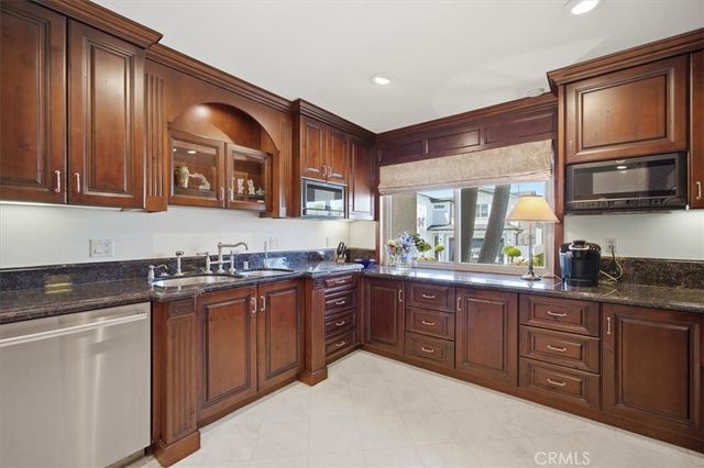 2302 Harriman Lane, Redondo Beach, CA 90278