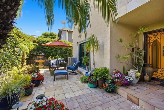 2302 Harriman Lane, Redondo Beach, CA 90278