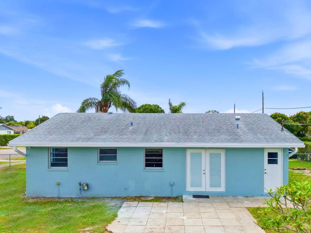 5669 S 35th Court, Greenacres, FL 33463