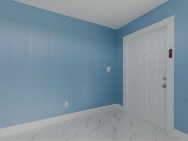 5669 S 35th Court, Greenacres, FL 33463