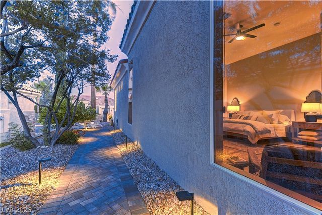2117 Boundary Oak Drive, Las Vegas, NV 89134