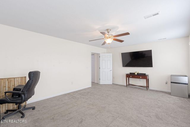 2208 Clover Vine Rd, Knoxville, TN 37931