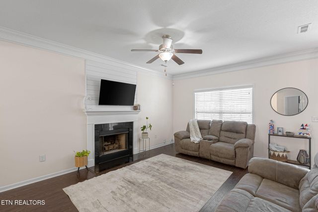2208 Clover Vine Rd, Knoxville, TN 37931