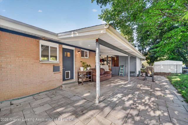 2427 Mark Avenue, Lansing, MI 48912