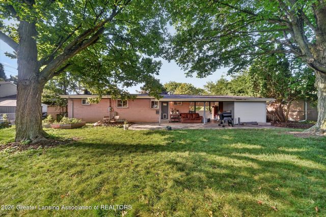 2427 Mark Avenue, Lansing, MI 48912