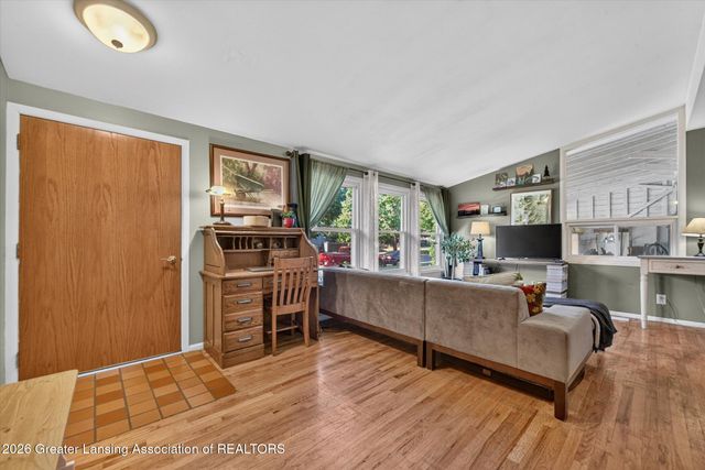 2427 Mark Avenue, Lansing, MI 48912