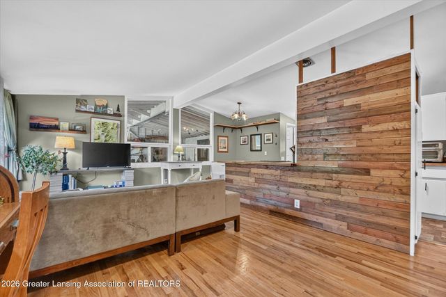 2427 Mark Avenue, Lansing, MI 48912