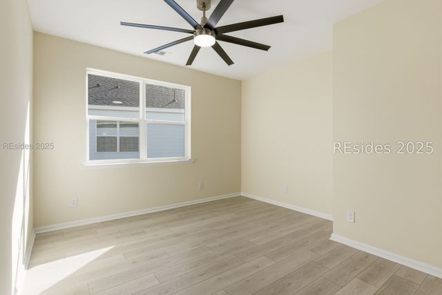 90 Fins Right Ln, Hardeeville, SC 29927