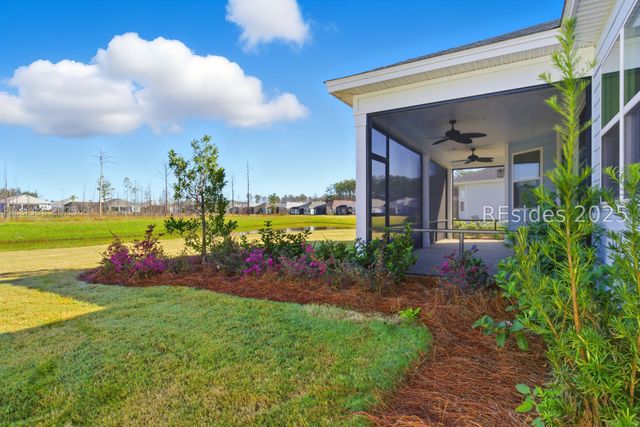 90 Fins Right Ln, Hardeeville, SC 29927