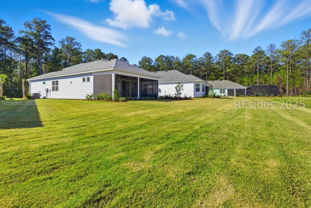 90 Fins Right Ln, Hardeeville, SC 29927