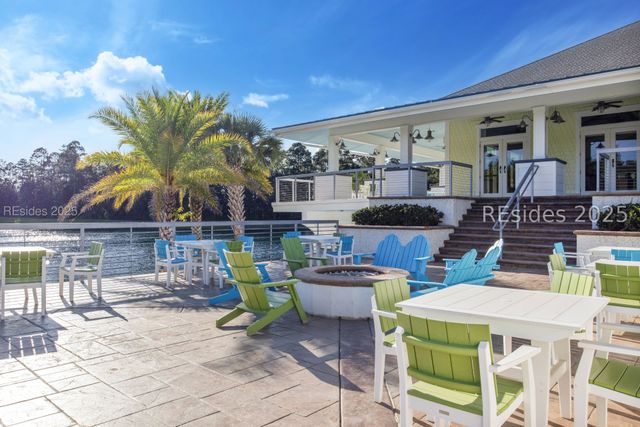 90 Fins Right Ln, Hardeeville, SC 29927