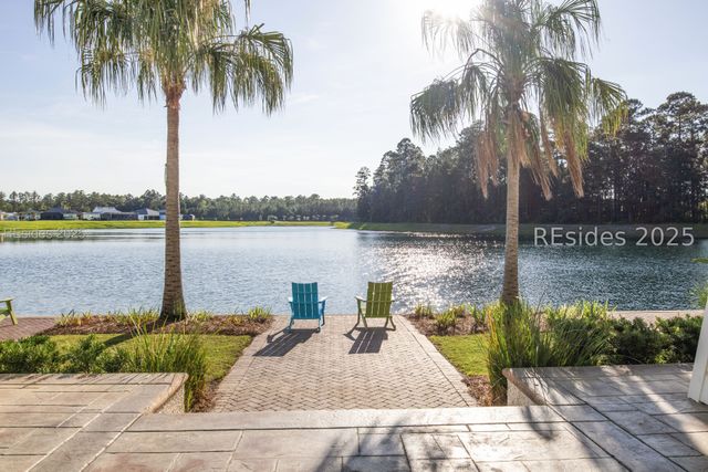 90 Fins Right Ln, Hardeeville, SC 29927