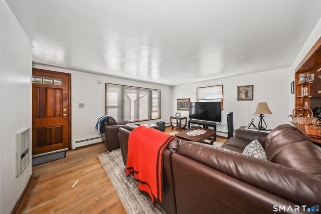 88 Carver Street, Waterbury, CT 06708