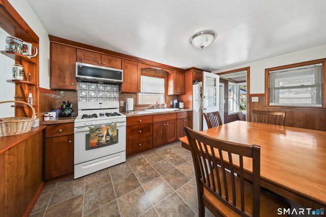 88 Carver Street, Waterbury, CT 06708