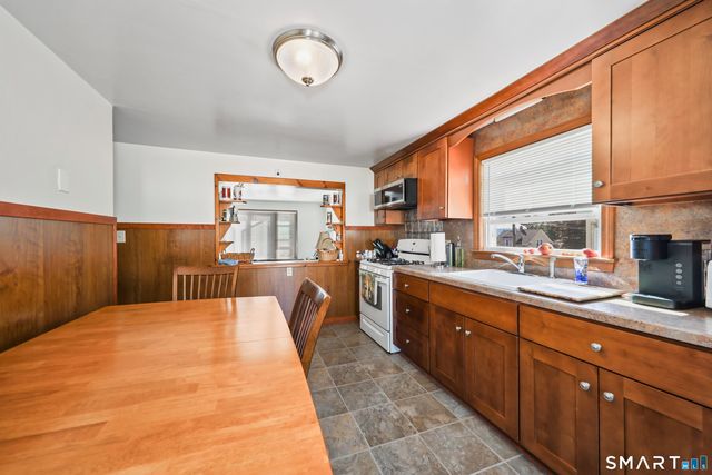 88 Carver Street, Waterbury, CT 06708