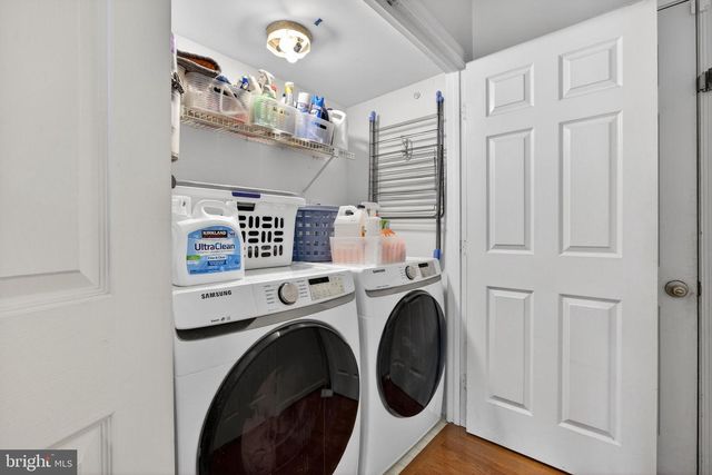 5812 STONE CREEK DR, Centreville, VA 20120