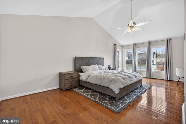 5812 STONE CREEK DR, Centreville, VA 20120