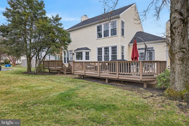 5812 STONE CREEK DR, Centreville, VA 20120