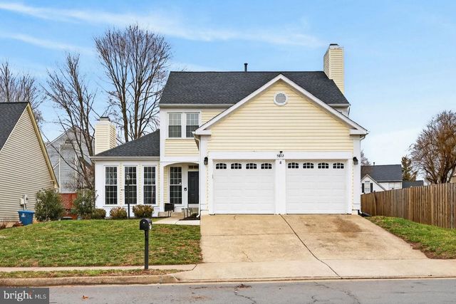 5812 STONE CREEK DR, Centreville, VA 20120