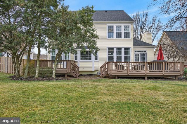 5812 STONE CREEK DR, Centreville, VA 20120