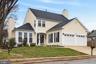 5812 STONE CREEK DR, Centreville, VA 20120