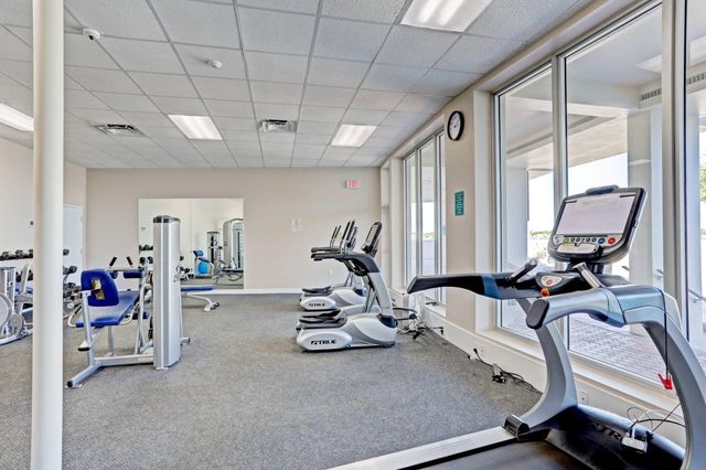 134 Lakeshore Drive T13, North Palm Beach, FL 33408