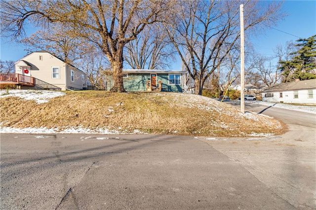 124 N Arlington Avenue, Independence, MO 64053