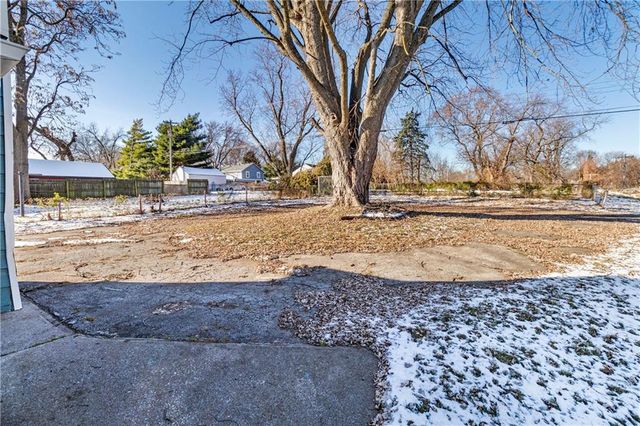 124 N Arlington Avenue, Independence, MO 64053