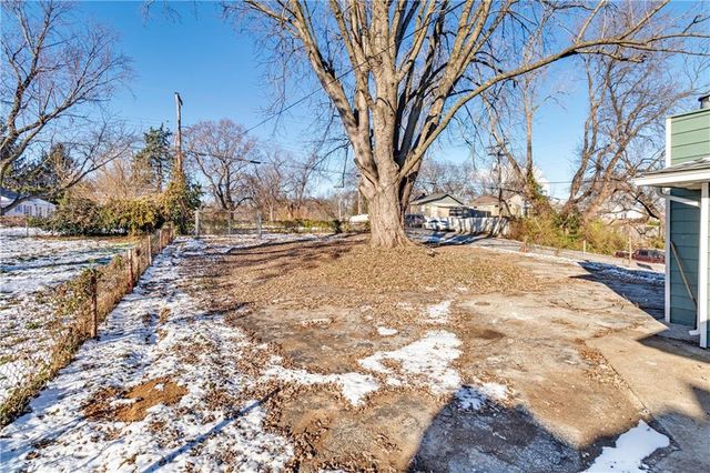 124 N Arlington Avenue, Independence, MO 64053