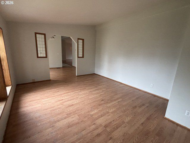 420 E 9TH Ave, Junction City, OR 97448