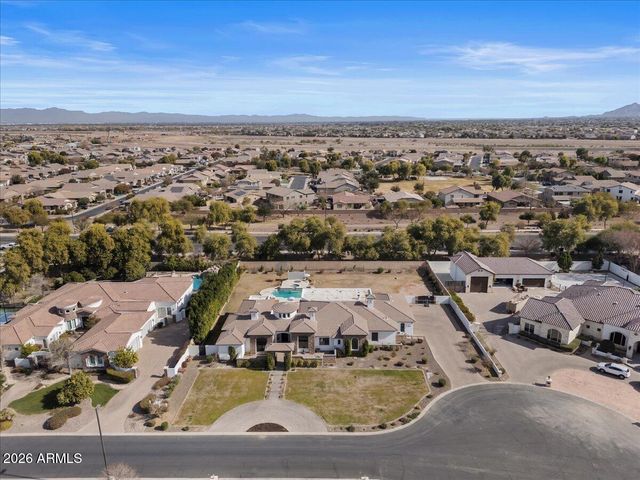 5827 S MARIN Court, Gilbert, AZ 85298