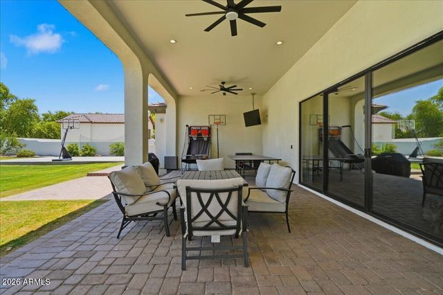 5827 S MARIN Court, Gilbert, AZ 85298