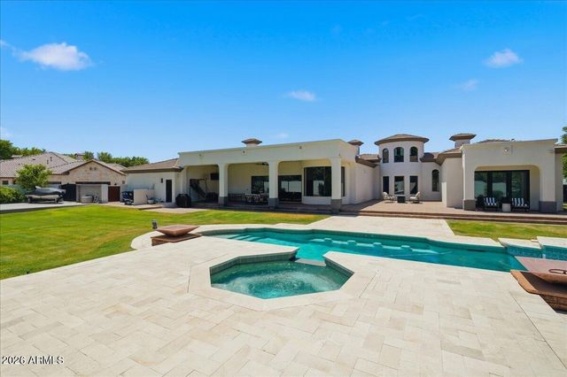 5827 S MARIN Court, Gilbert, AZ 85298