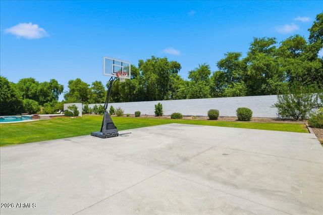 5827 S MARIN Court, Gilbert, AZ 85298