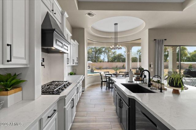 5827 S MARIN Court, Gilbert, AZ 85298
