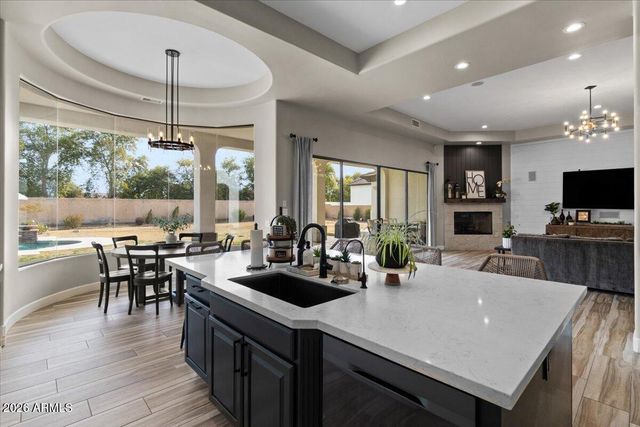 5827 S MARIN Court, Gilbert, AZ 85298