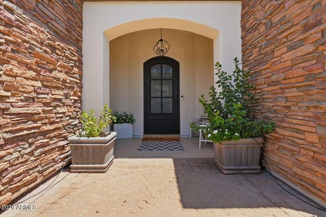 5827 S MARIN Court, Gilbert, AZ 85298